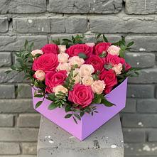 Цветочная композиция из Розы в коробке в Хлюпино