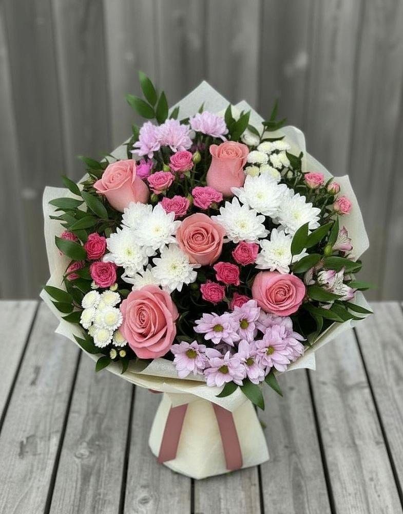 Букет цветов из: Альстромерии, Гвоздики, Розы и Хризантемы в Хлюпино