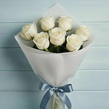 Букет 7 Белых роз Эдлесс Лав в Хлюпино