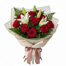 Букет цветов из:  Лилии и Розы в Хлюпино