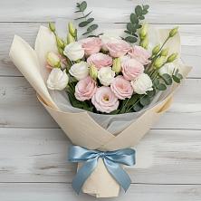 Букет цветов из:  Лизиантусы в Хлюпино