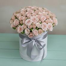 Цветочная композиция из Розы в шляпной коробке в Хлюпино