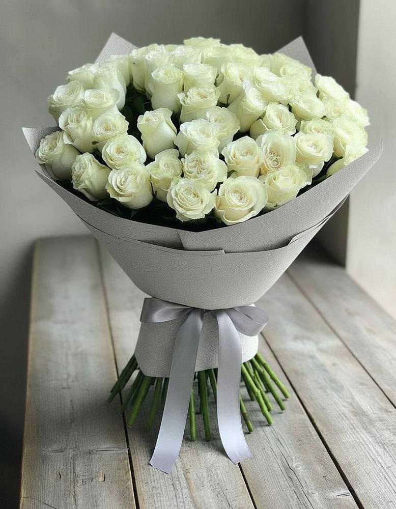 Букет 35 Белых роз в Хлюпино