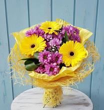 Букет цветов из:  Хризантемы и Герберы в Хлюпино
