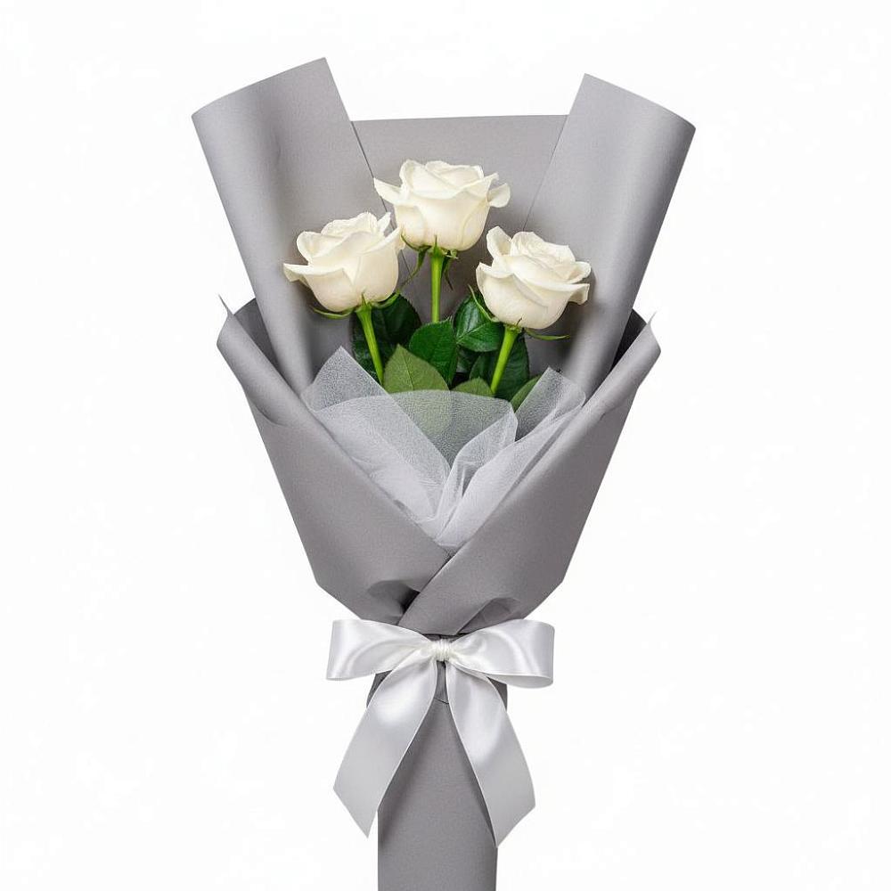 Букет 3 белые розы в Хлюпино