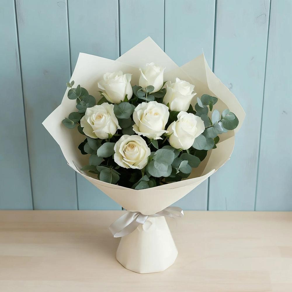 Букет Белые розы в Эвкалипте в Хлюпино