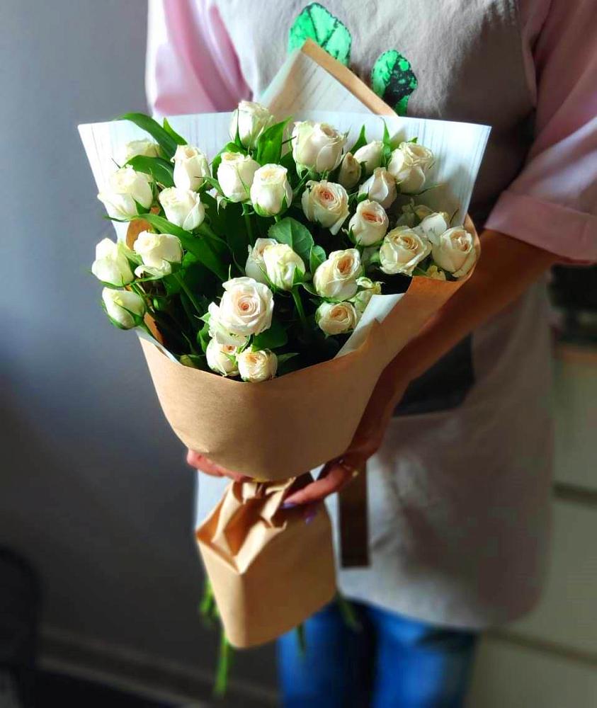 Букет цветов из: Розы в Хлюпино
