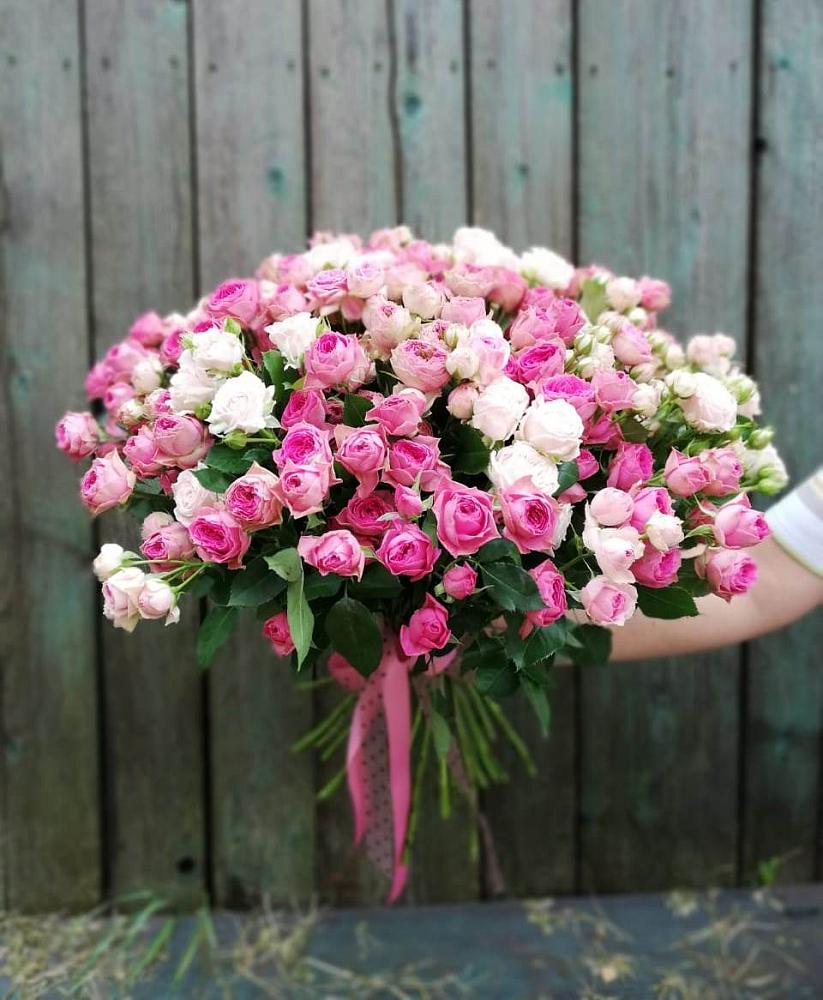 Букет Розовые кустовые розы Натали и Лав Лидия в Хлюпино