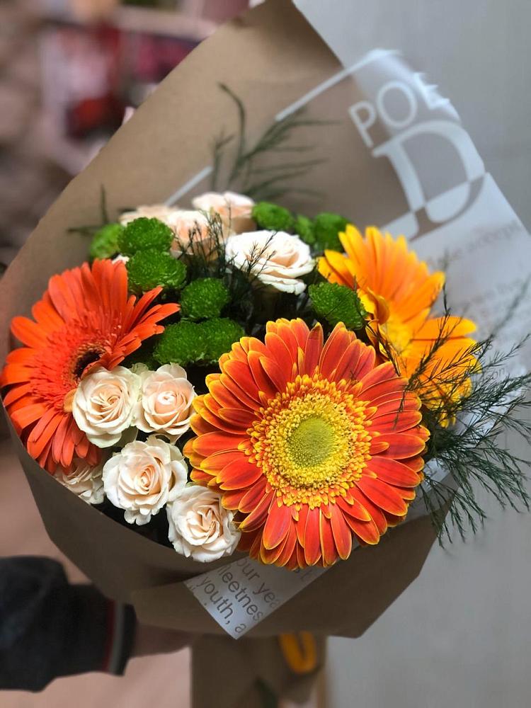 Букет цветов из: Герберы, Хризантемы и Розы в Хлюпино